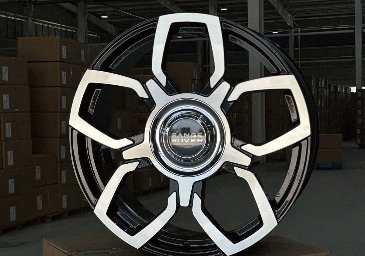 Land Rover R21