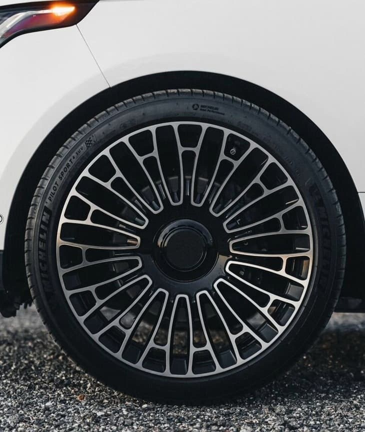 Range Rover R23